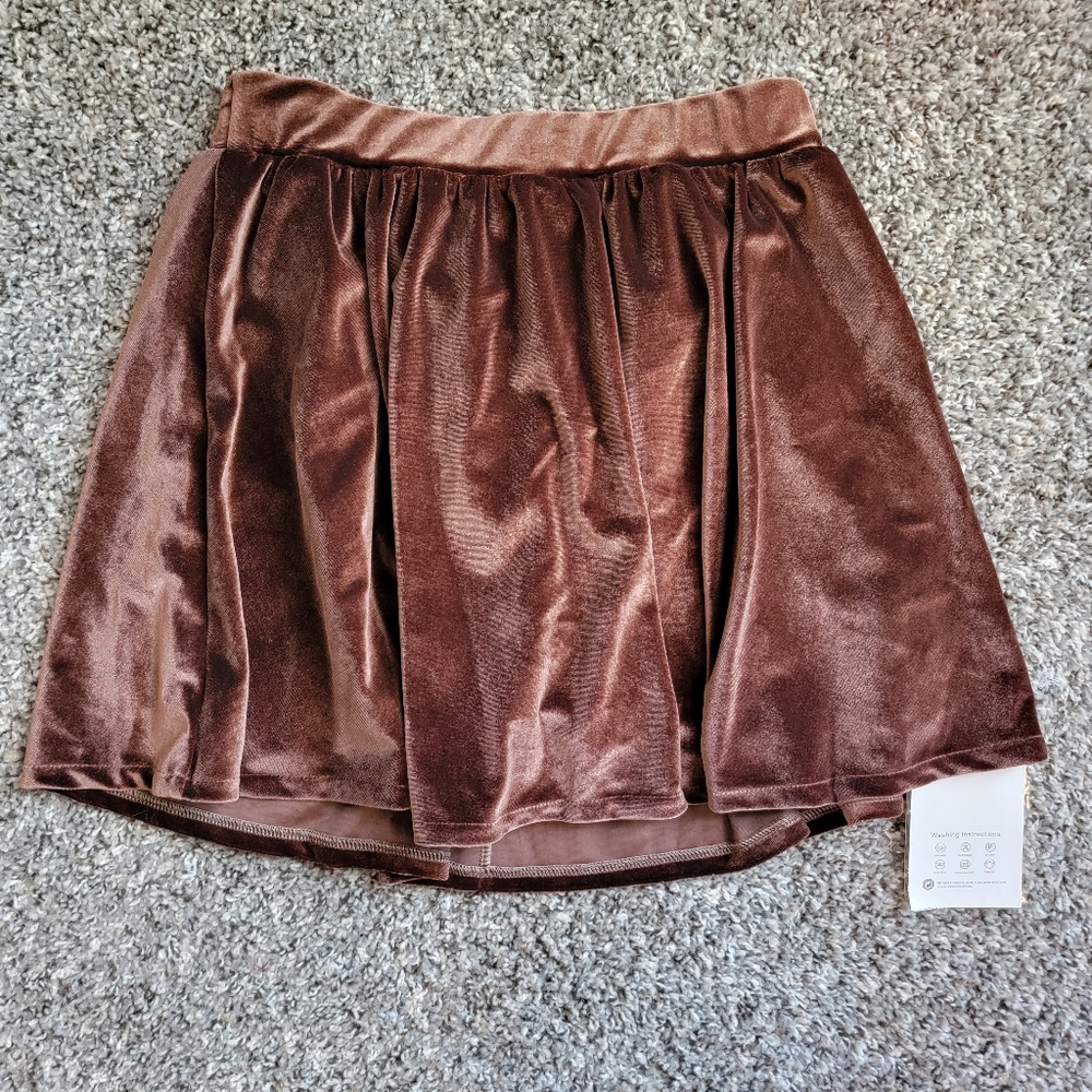 NWT Brown Velvet-esque mini Skirt / Skort - large